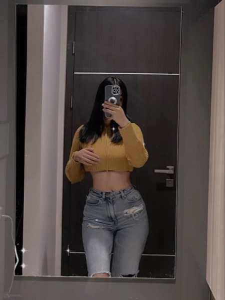 https://evas.mx/wp-content/uploads/2023/07/keysi-escort-jeans-azules-sexys.jpg